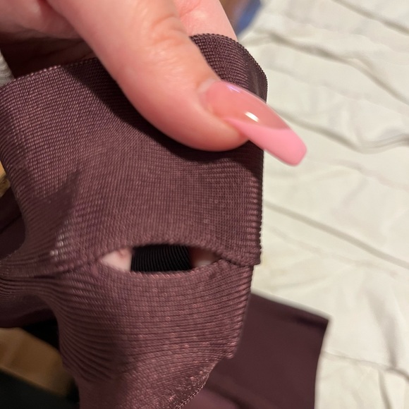 Maroon body con skirt - Picture 4 of 4